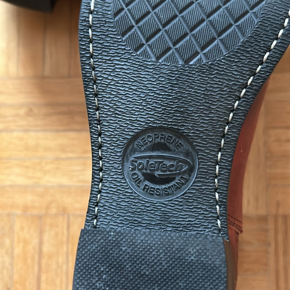 Frye - Picture 6 of 16